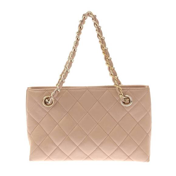 CHANEL Matelasse Handbag - Picture 2 of 14